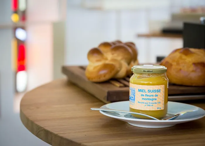 Отель Du Leman - Jongny