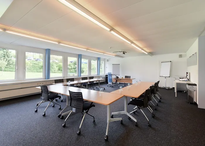 Du Leman - Jongny Hotell 3*