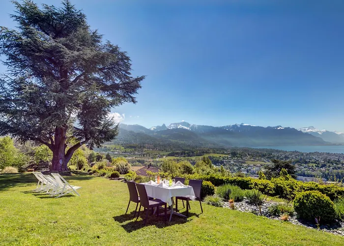 Du Leman - Jongny Отель