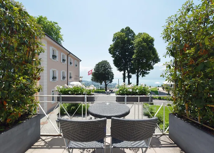 Du Leman - Jongny Hotel 3*