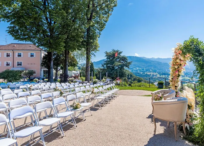 Отель Du Leman - Jongny